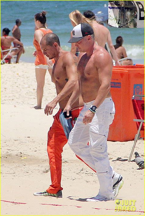 GMA S Sam Champion Continues Shirtless Honeymoon Photo Shirtless Photos Just Jared