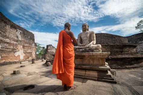 Sri Lanka Monks Free Photo