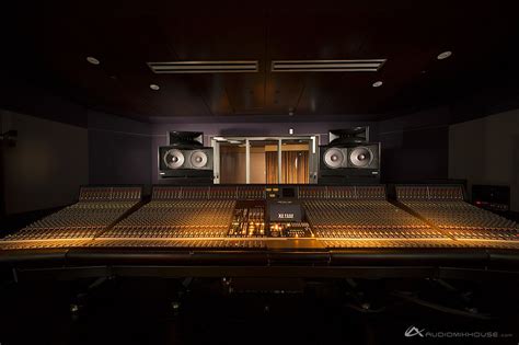 80-channel Solid State Logic (SSL) XL 9000 K Series Consol… | Flickr