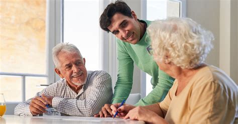A Caregivers Guide To Dementia Behaviors Seniors Prefer Home