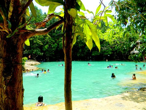 Sunny day emerald blue pool. Emerald Pool and Blue Lagoon in Krabi | Travel Moments