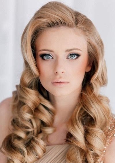 You'll be ready to hit the dance floor (and rule it) with this flirty, timeless number. Unique Creative and Gorgeous Wedding Hairstyles for Long ...