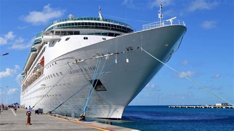 Grandeur of the Seas - current position - track live & in real time!