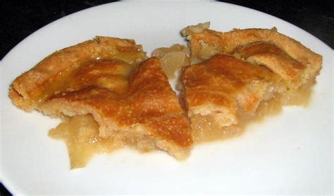 How to Make Apple Pie and Shortcrust Pastry | Delishably