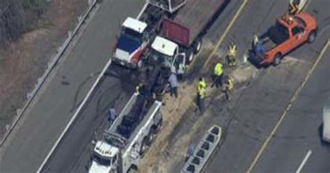 2 Tractor Trailers 3 Cars Involved In Crash On New Jersey Turnpike