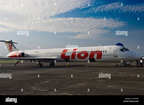 Lion Air Airplane Bali Indonesia Asia Stock Photo Alamy
