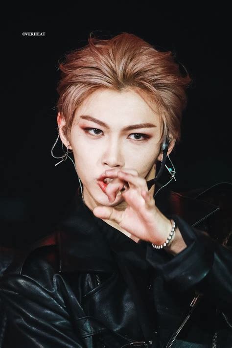 Felix is considered one of stray kids' main rappers and dancers. bgs pics 🦋 on in 2020 | Felix stray kids, Crazy kids, Stray