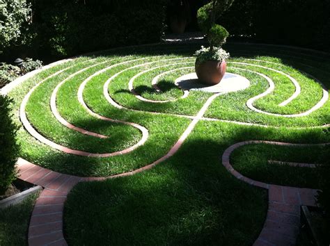 Labyrinth In The Lawn Faerie Ring Healing Retreats Healing Garden