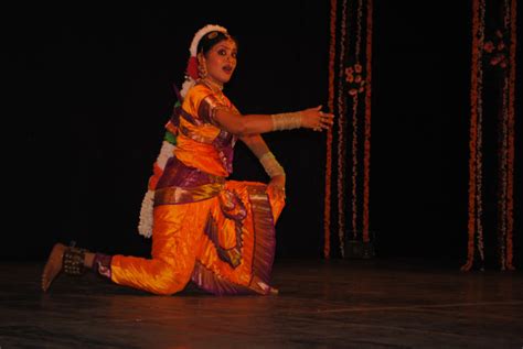 The Story Of Sudha Chandran Despite Physical Disability She Became
