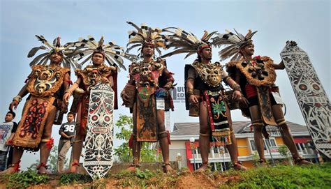 Mengenal Sejarah Dan Budaya Suku Dayak Di Kalimantan Tengah Wandering The Best Porn Website