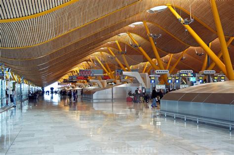 Top 10 Best Airport Around The Word In 2024