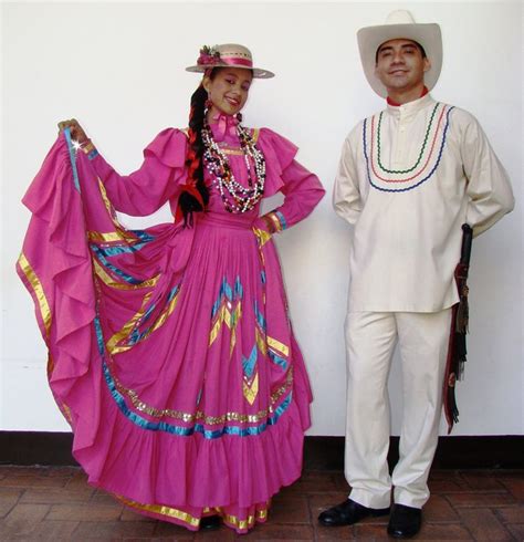 Los Trajes Típicos De Honduras Traditional Dresses Honduras Clothing