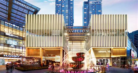 Pesona keindahan dari bukit bintang bandung mampu menarik wisatawan setiap harinya dengan harga tiket masuk mulai dari rp15.000/ orang. 5 Best Shopping Malls In Kuala Lumpur - Sincere Homestay