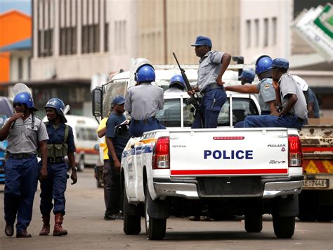 Zimbabwe Police Warn Of Crackdown On ‘cyberbullying Of Officials Social Media News Al Jazeera