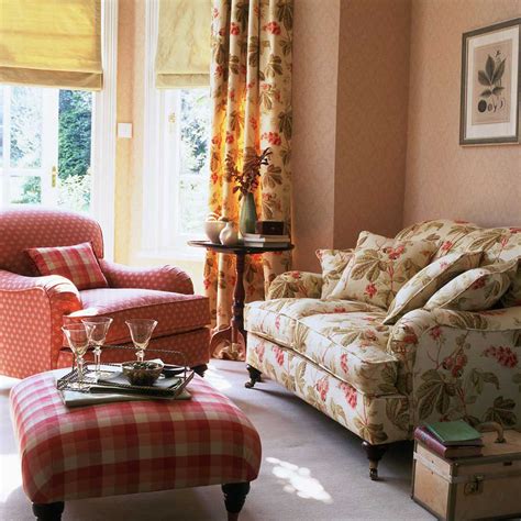 Are Floral Living Room Sofas In Style Country Living Sitting Room