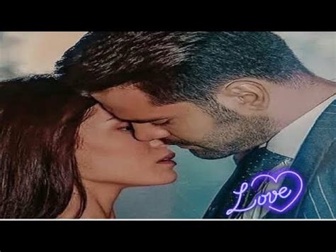 Erkan Meric And Hazal Subasi Are Very Close To Each Other For A Kiss