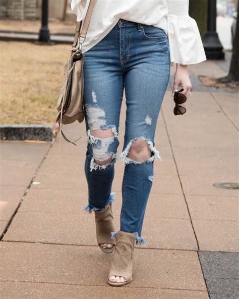 Momiform Essential How To Wear Distressed Jeans 2 Ways Evereve Grand