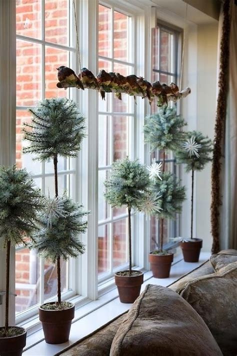 35 Outstanding Christmas Window Decorations Ideas Interior Vogue