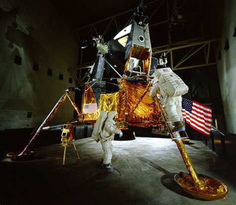 Lunar Module 2 Apollo Air And Space Museum Moon Landing Space Flight