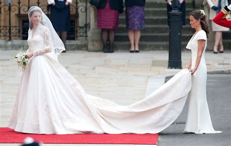 You Have To See Kate And Pippa Middleton As Bridesmaids In A 1991