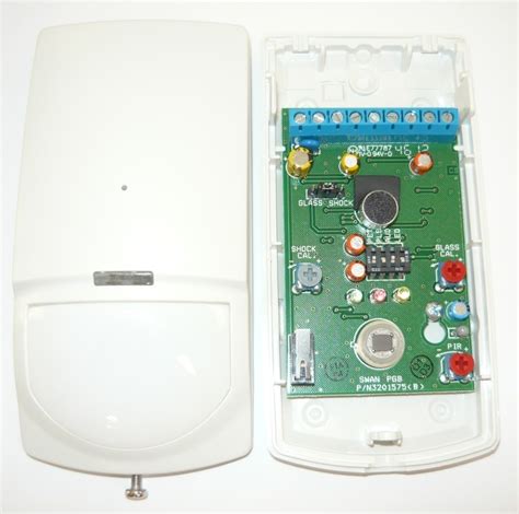 Glass break detectors are unique in that they work to detect not just when windows and doors open, but detect breaks in windows and sliding glass doors. Crow Swan PGB Quad and Glass Break / Shock Detector