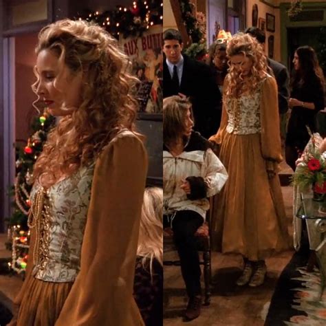 phoebe buffay's style | Phoebe buffay outfits, Friend outfits, Phoebe