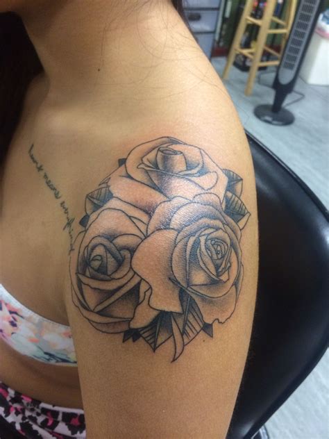 Rose tattoo designs black and white. Pin on Lifestyle
