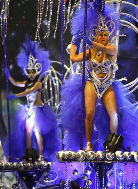 Karneval In Rio Sexy Kostüme Und Viel Nackte Haut Welt