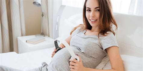 An ein__ solch__ tag möchte ich am liebsten im bett bleiben. Föten mögen Musik am liebsten "von innen" | aponet.de