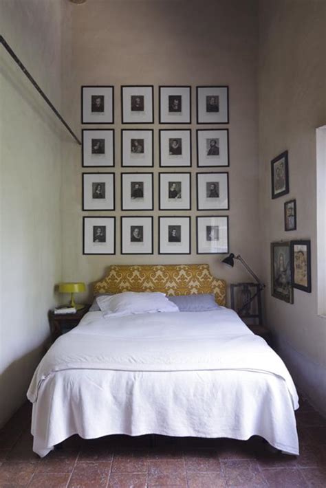 Parete dietro il letto colore o decorazione 55 idee. Idee per decorare la parete dietro al letto | Foto 1 ...