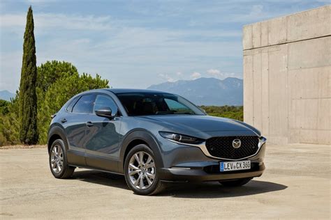 It went on sale in japan on 24 october 2019, with global units being produced at mazda's hiroshima factory. Mazda CX-30榮獲「2020～2021日本自動車殿堂最佳設計大賞Car Design of the Year ...