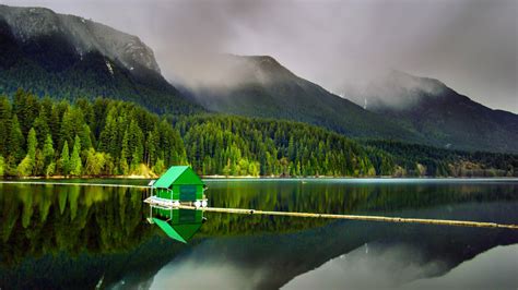 Capilano Lake In North Vancouver Wallpaper For 1366x768