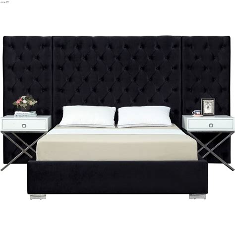 Grande Black Velvet Upholstered Tufting Platform Bed