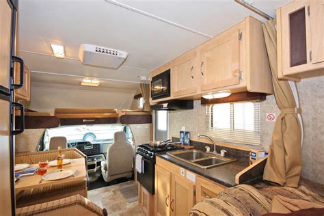 Like and share four seasons rv acres for your chance to win some traeger spices!! Wohnmobile Kanada, Four Seasons RV: Motorhome C 22 (FS ...