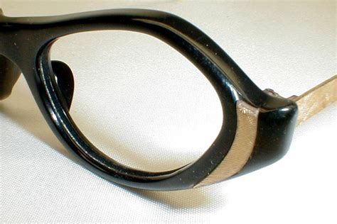 Vintage Womens Black Cat Eyes Eyeglasses 50s 60s Raybert Italy