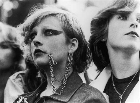 17 Style Mistakes We All Made In The 70s Punk Fashion Bad Fashion