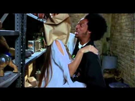 Scary movie is a 2000 american comedy horror film directed by keenen ivory wayans. Scary Movie 2 Papiertüte - YouTube