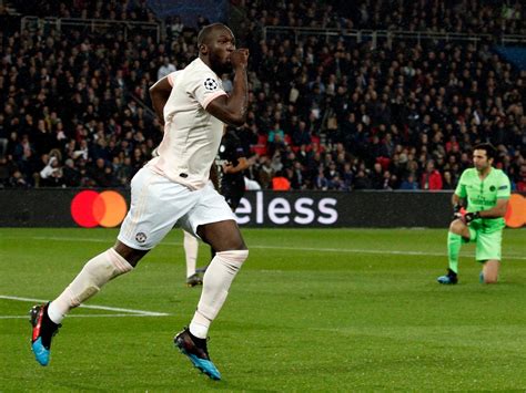 Select game and watch free manchester united live streaming on mobile or desktop! PSG vs Manchester United LIVE: Marcus Rashford scores late ...