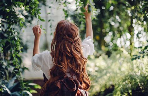 25 Upbeat Ways To Connect With Nature And Heal Your Soul