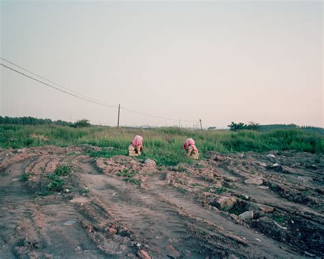Hua Weicheng's The Look of Silence - In his series "The Look of Silence