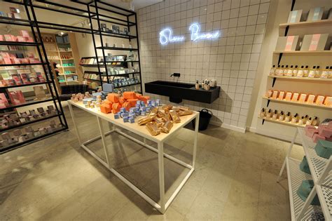 Последние твиты от oliver bonas (@oliverbonas). Oliver Bonas launch biggest store outside London in ...