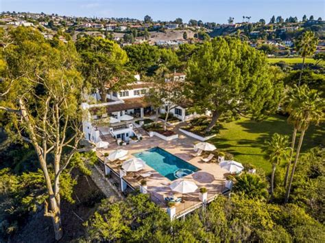 Check Out Lincoln Rileys Picturesque 17 Million Socal Mansion