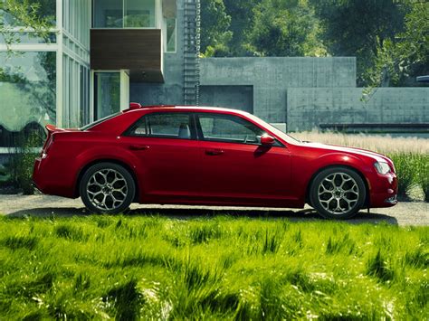 2021 Chrysler 300 Deals Prices Incentives And Leases Overview Carsdirect