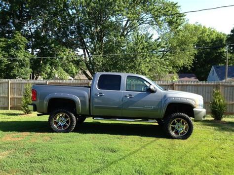 Purchase Used 2007 Chevrolet Silverado 1500 Ltz Z71 Crew Cab Pickup New