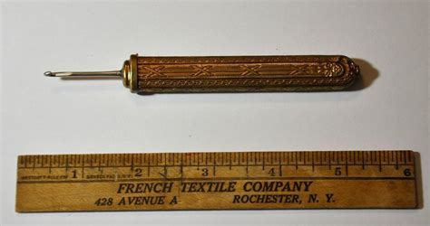 Vintage Gold Metal Rug Hooking Hook With A Medium Size Steel Tip