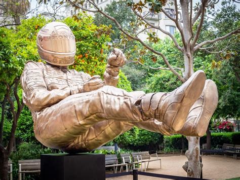 28 Of The Most Fascinating Public Sculptures In 2021 Public Sculpture