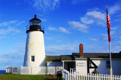 What Makes The Pemaquid Point Lighthouse So Special Topside Inn