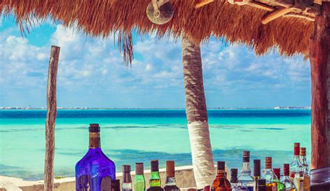 Beach Bar Pictures Download Free Images On Unsplash