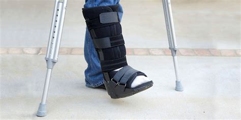 8 Boots For A Broken Foot 2018 Review Vive Health