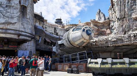 Galaxys Edge An Inside Look At Disneylands New Star Wars Land Cnn